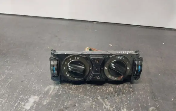 Mercedes-Benz CLK A208 C208 Climate control unit 2108302985