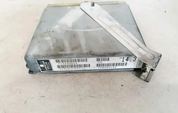 Volvo S70 V70 V70 XC Engine control unit/module p09442008