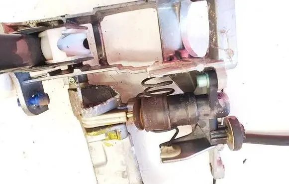 Volkswagen PASSAT B5.5 Clutch master cylinder 006236025000