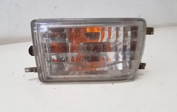 Volkswagen Golf III Front indicator light 084411606
