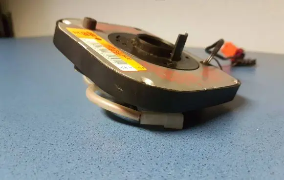 Audi A6 S6 C4 4A Steering wheel 4D0951543D 81332
