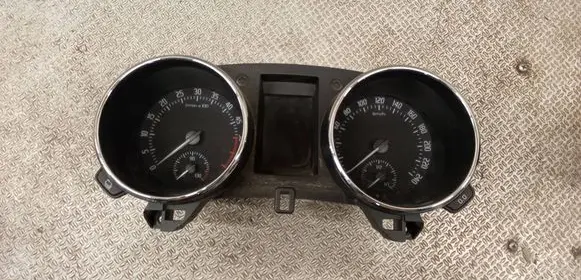 Skoda Yeti (5L) Speedometer (instrument cluster) 5L0920840D