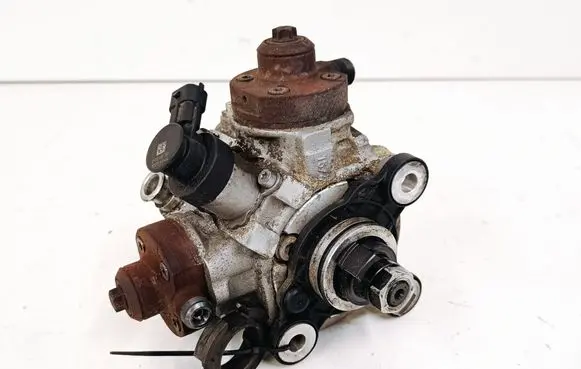 Volvo XC60 Fuel injection high pressure pump 31272896 0445010618