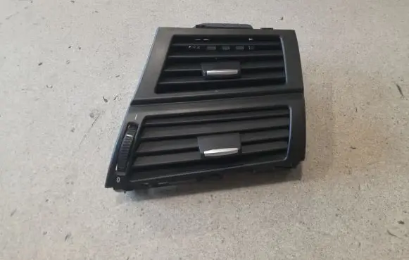 BMW X5 E70 Dashboard side air vent grill/cover trim 9227768