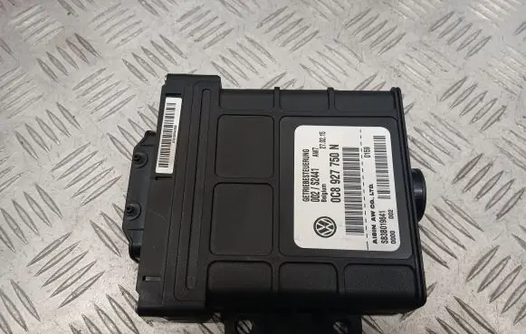Audi Q7 4L Gearbox control unit/module 0C8927750N