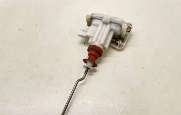 Audi 80 90 B3 Central locking vacuum pump 893862153 893852123
