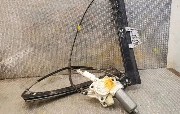 Mercedes-Benz CLK A209 C209 Front door window regulator with motor 2308200942