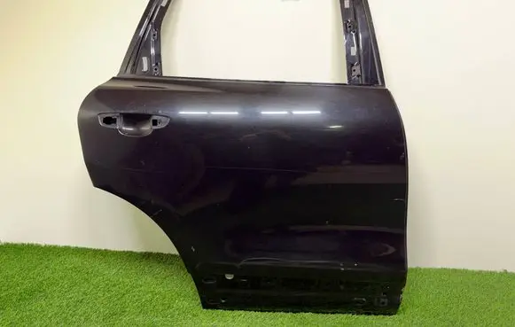 Porsche Cayenne (92A) Rear door 7P0833312