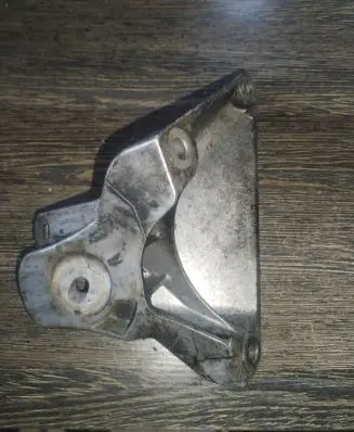 BMW 5 E60 E61 Engine mounting bracket 6769153 1706AC46000
