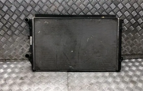 Skoda Octavia Mk2 (1Z) Coolant radiator 1K0121251AT