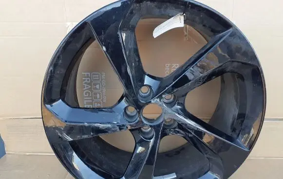 R19 alloy rim