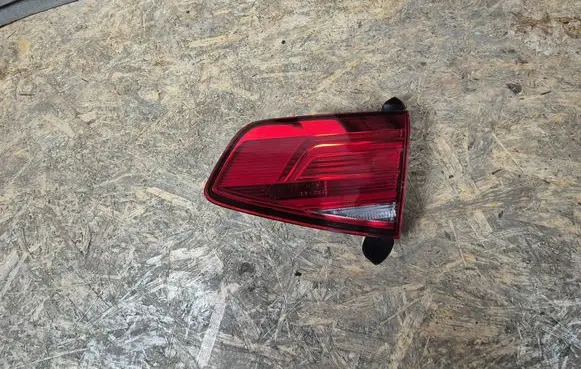 Volkswagen PASSAT B8 Tailgate rear/tail lights 2TZ01188202 3G5945094C 00102558