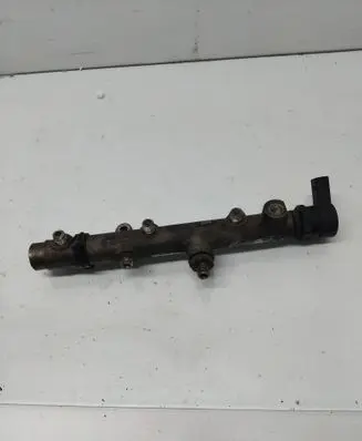 Volkswagen Touareg I Fuel main line pipe 059130090J F00R001823