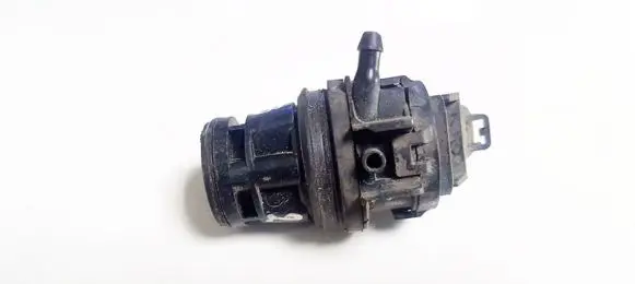 Mazda 3 I Windscreen/windshield washer pump 8603109120