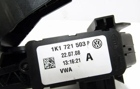 Volkswagen Golf V Accelerator throttle pedal 1K1721503P