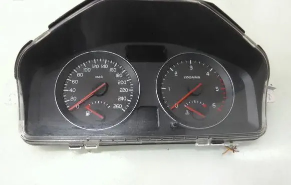 Volvo V50 Speedometer (instrument cluster) 31296228