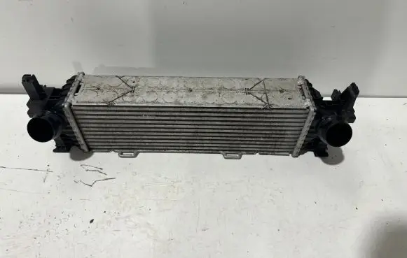 BMW X3 G01 Intercooler radiator 17518578146