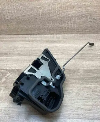BMW X6 E71 Rear door lock 7202147 A046998 RearLeftSide
