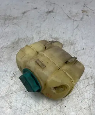 Volvo XC90 Coolant expansion tank/reservoir 8683455 8683456 SW909D