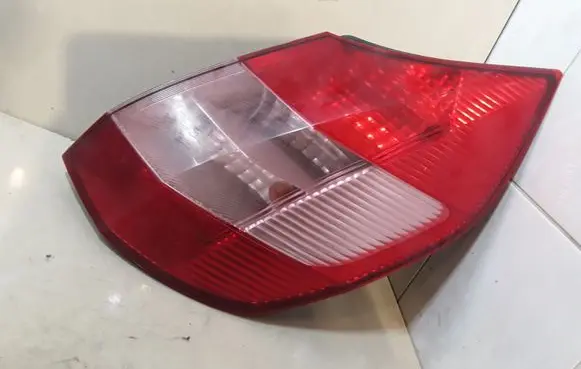 Renault Scenic II - Grand scenic II Rear/tail lights 8200127702E 15911600