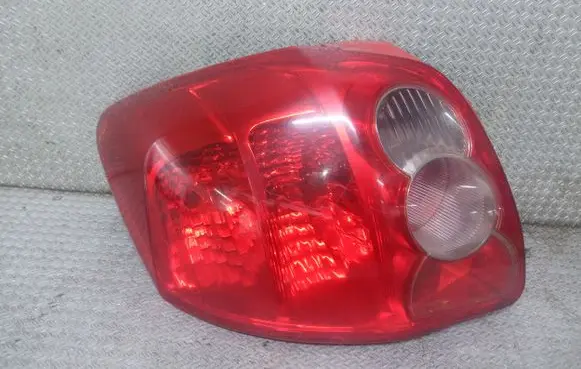 Toyota Auris 150 Rear/tail lights E132303