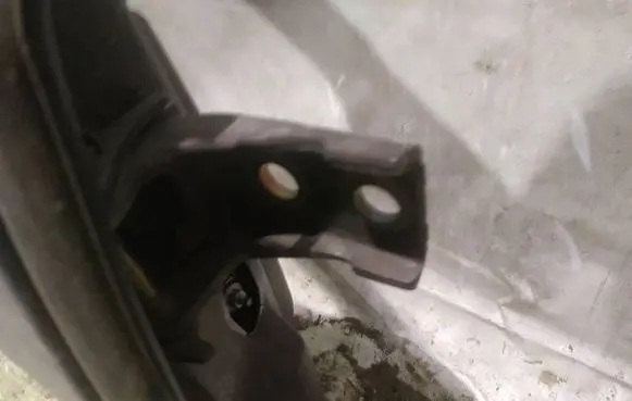 Citroen C5 Front door upper hinge 