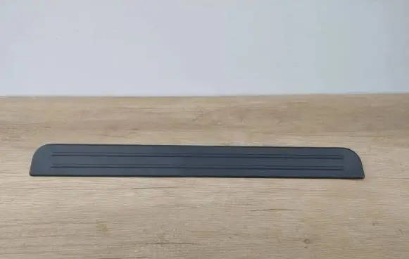 Mazda CX-7 Rear sill trim cover EG21687-K3006