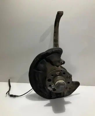 Front wheel hub
