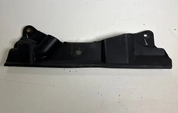 Ford Mustang VI Fuel tank bottom protection FR3C9N226AB