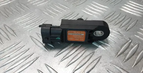 Renault Latitude (L70) Air pressure sensor 0281002956 8200685363 8200758731