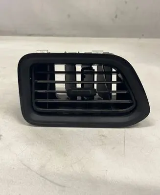 Renault Master III Dashboard air vent grill cover trim 687505442R 687501519r