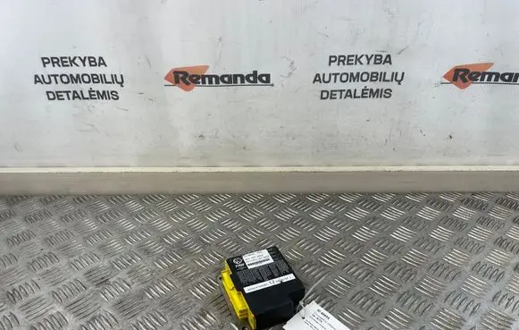 Volkswagen PASSAT B6 Airbag control unit/module 3C0909605M