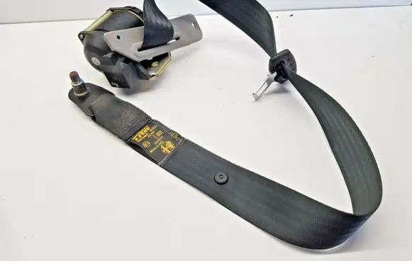 Alfa Romeo 166 Rear seatbelt 00059024 nr8554