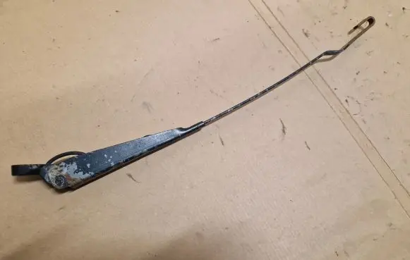 Volkswagen Scirocco Front wiper blade arm 533955409A 533955407