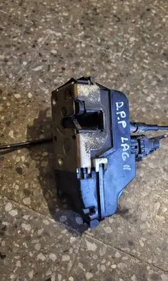 Renault Laguna II Front door lock 000662 BLR196