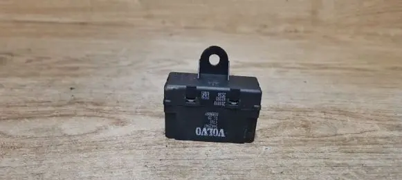 Volvo XC90 Seat heating relay 9442947