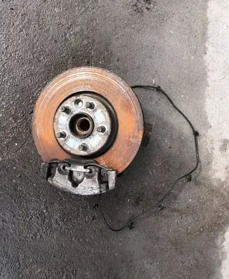 Hyundai Santa Fe Front wheel hub spindle knuckle
