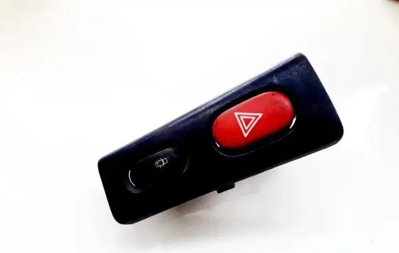 Renault Laguna I Hazard light switch