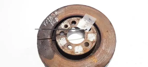 Volkswagen Golf IV Front brake disc ventiliuojamas