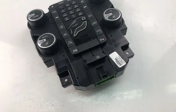 Volvo V40 Climate control unit 31398642