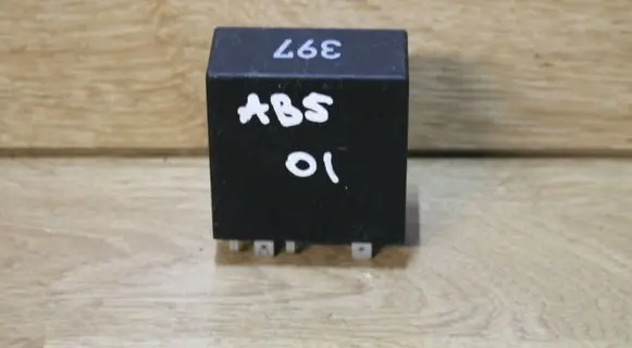 Audi A4 S4 B5 8D Other relay 8D0907701A