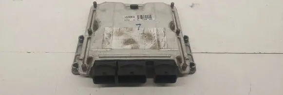 Volkswagen PASSAT B5.5 Engine control unit/module 9643527480 EDC15C2 0281010590