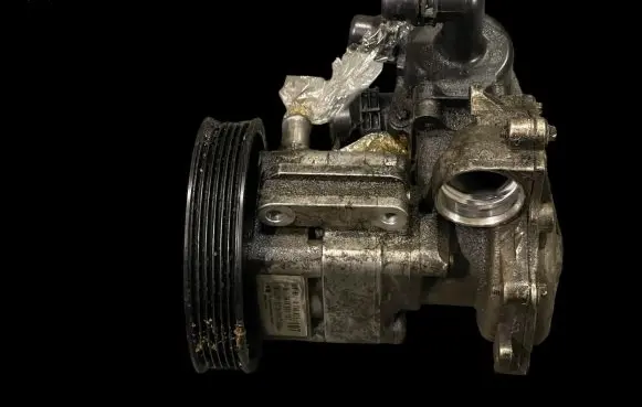 BMW 3 E46 Power steering pump 6756611 7614955107
