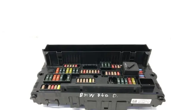BMW 7 F01 F02 F03 F04 Fuse module 9210861 00355233 117033442