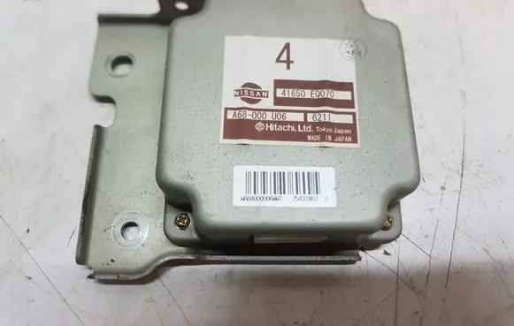 Nissan X-Trail T30 Torque split ecu control unit/module 41650EQ070