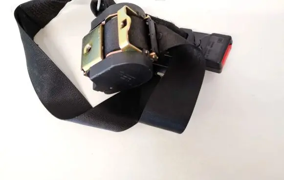 Opel Vectra B Middle seatbelt (rear) 90462751
