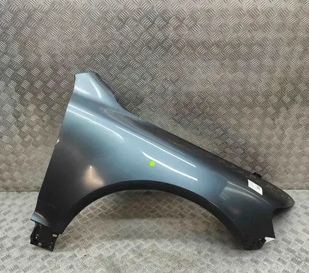 Volkswagen Touareg I Fender 7L6821106B