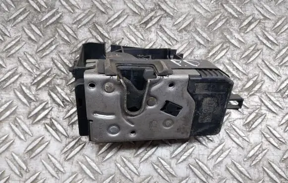 Opel Signum Front door lock
