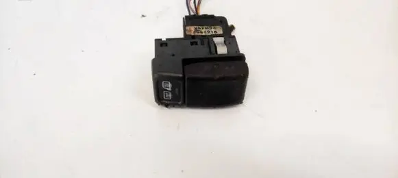 Volvo S70 V70 V70 XC Windscreen/window heater switch 9162952 95W44K