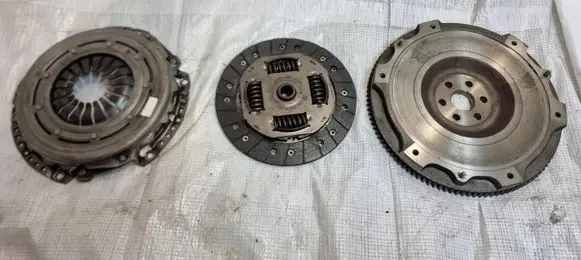 Ford Focus Clutch set kit C1BG-7563-DD